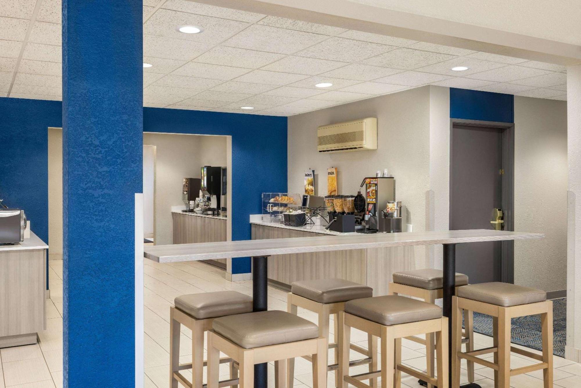 Microtel Inn & Suites By Wyndham New Ulm Εξωτερικό φωτογραφία