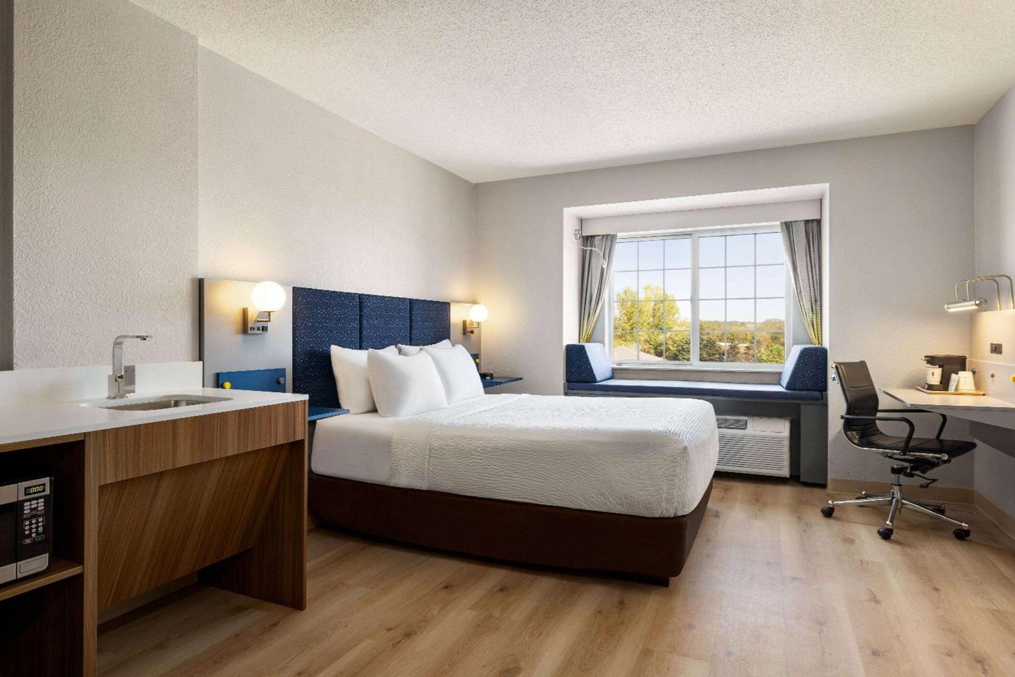 Microtel Inn & Suites By Wyndham New Ulm Εξωτερικό φωτογραφία