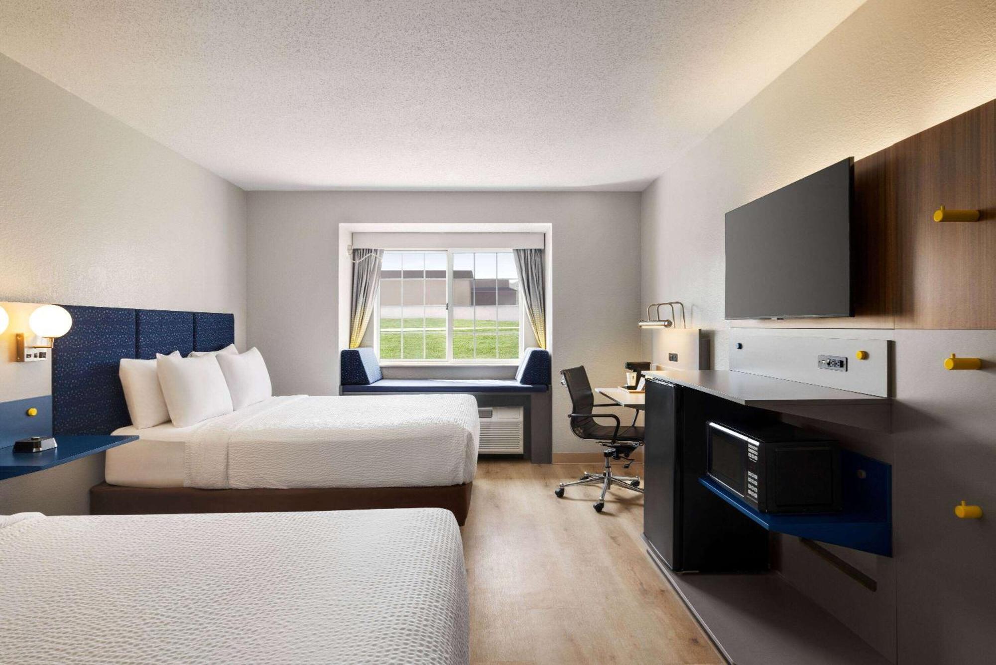 Microtel Inn & Suites By Wyndham New Ulm Εξωτερικό φωτογραφία
