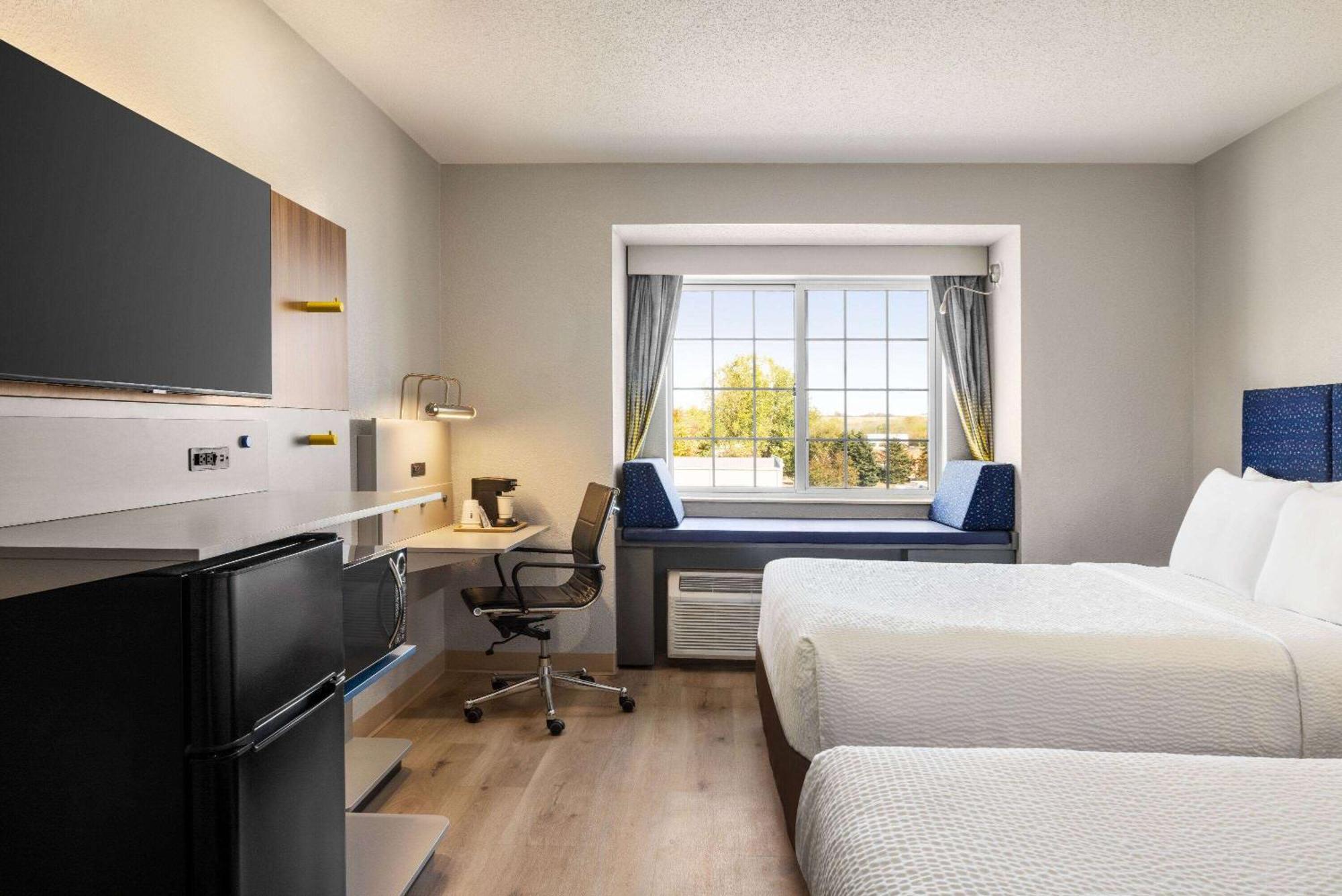 Microtel Inn & Suites By Wyndham New Ulm Εξωτερικό φωτογραφία