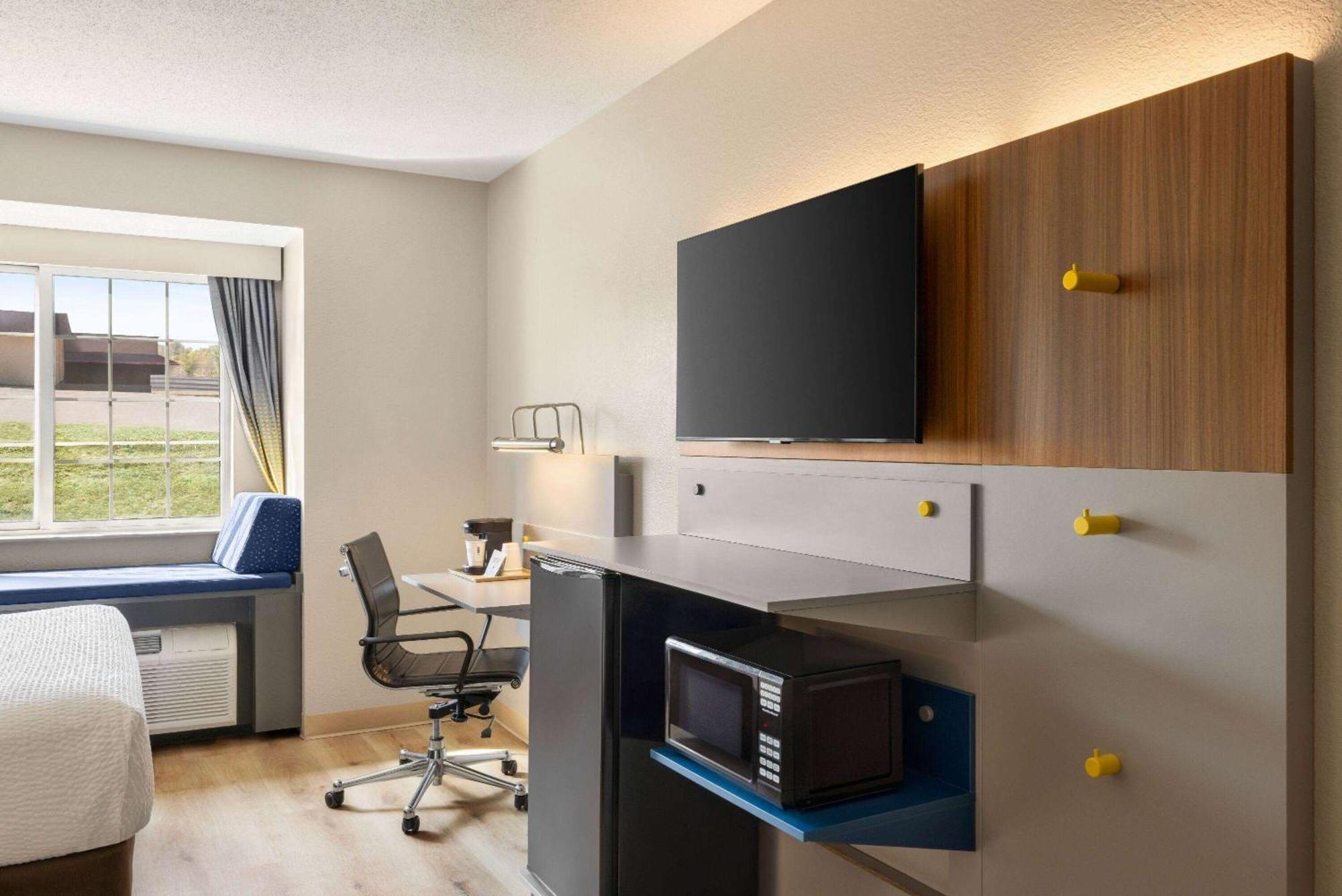 Microtel Inn & Suites By Wyndham New Ulm Εξωτερικό φωτογραφία
