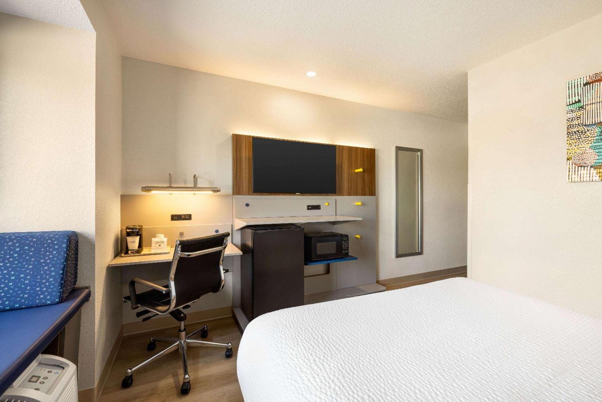 Microtel Inn & Suites By Wyndham New Ulm Εξωτερικό φωτογραφία